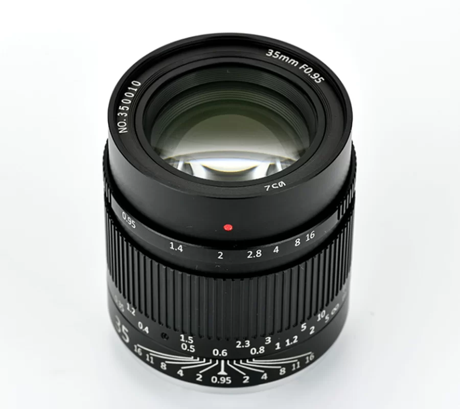 35mm F0.95 APS-C Manual Prime Lens, Night King Ultra-Fast Large Aperture Lens with High Luminous Flux for Low-Light Portrait, Night Scene & Street Photography for E/Z/FX/M43/EOS-M/R/L Mount